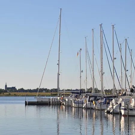 Charming In Near Seabeach *